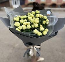 Букет Белые кустовые розы Солинеро в Поречье-Рыбное
