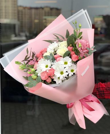 Букет цветов из: Розы, Лизиантусы и Хризантемы в Поречье-Рыбное